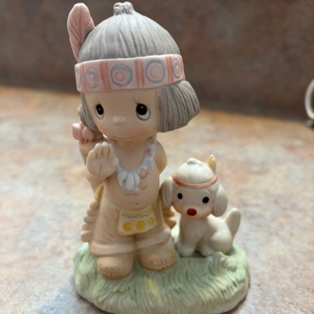 1977 "O How I Love Jesus" Precious Moment